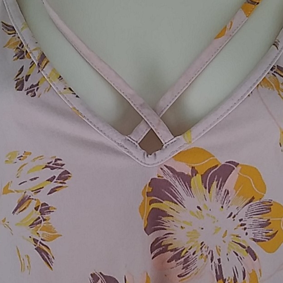 Free People Floral Camisole Tank top NEW - Picture 3 of 6